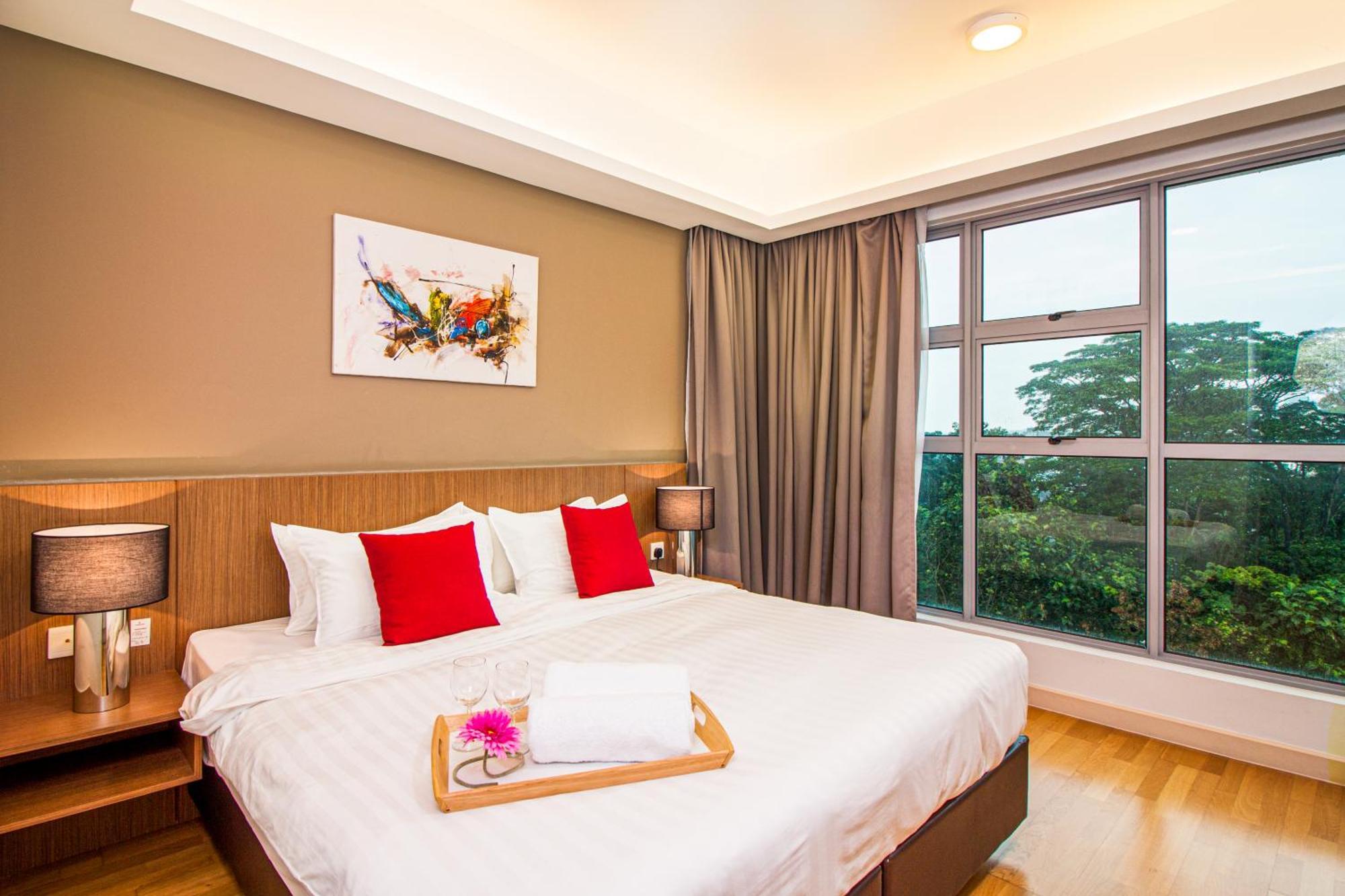 Suasana Bukit Ceylon By Plush Kuala Lumpur Exterior photo